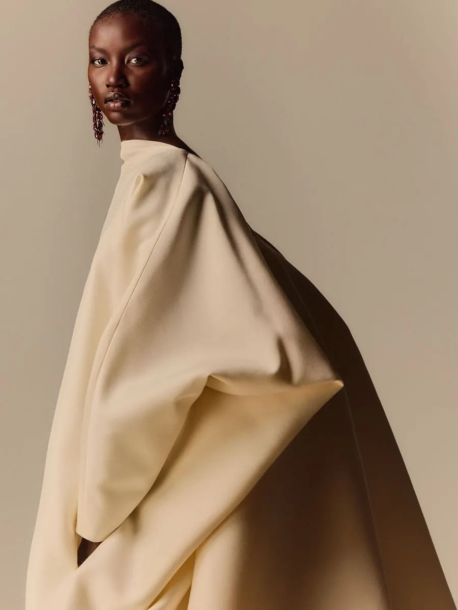 Balenciaga — 55th Couture Collection — Couture show (3/10)