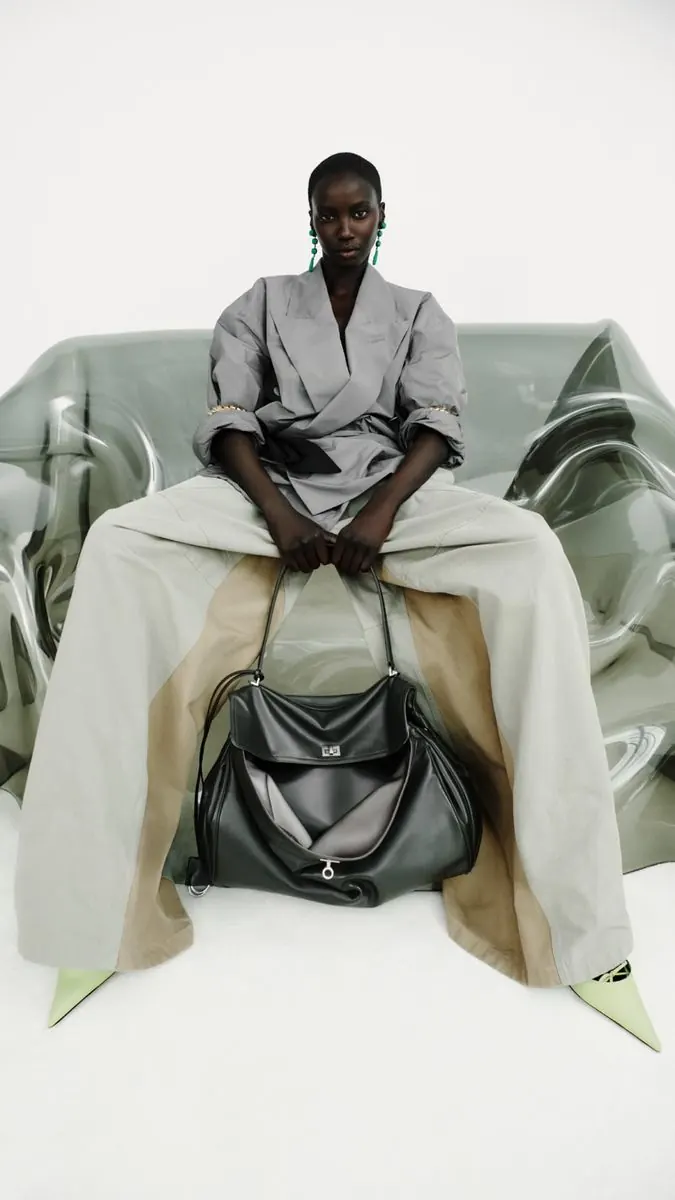 Balenciaga — Spring–Summer 27 — Lookbook (10/12)